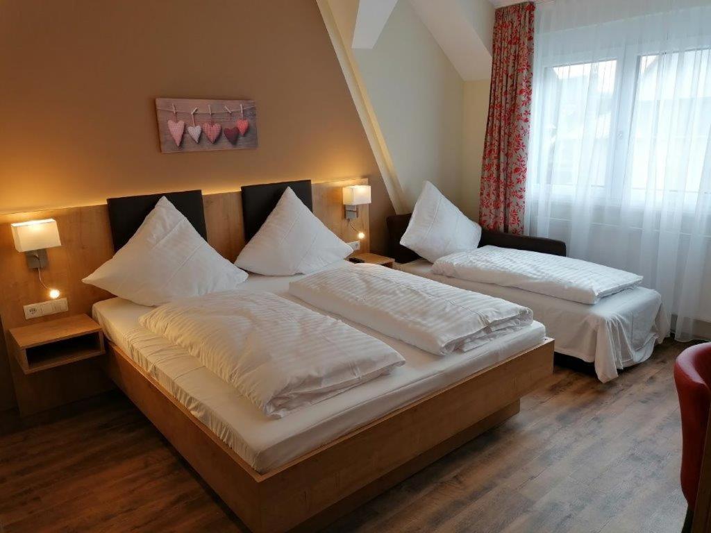 Landgasthof Niebler 아델스도프 외부 사진