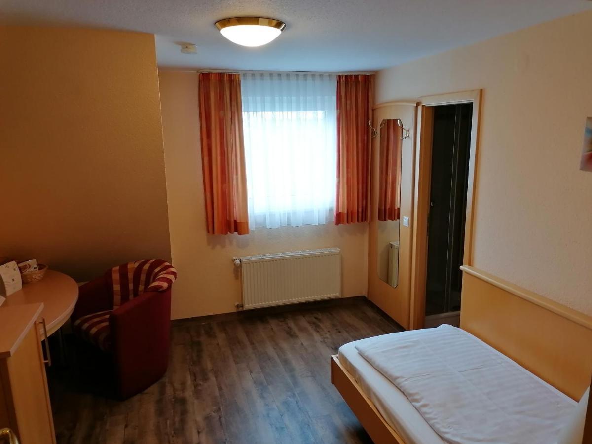 Landgasthof Niebler 아델스도프 외부 사진