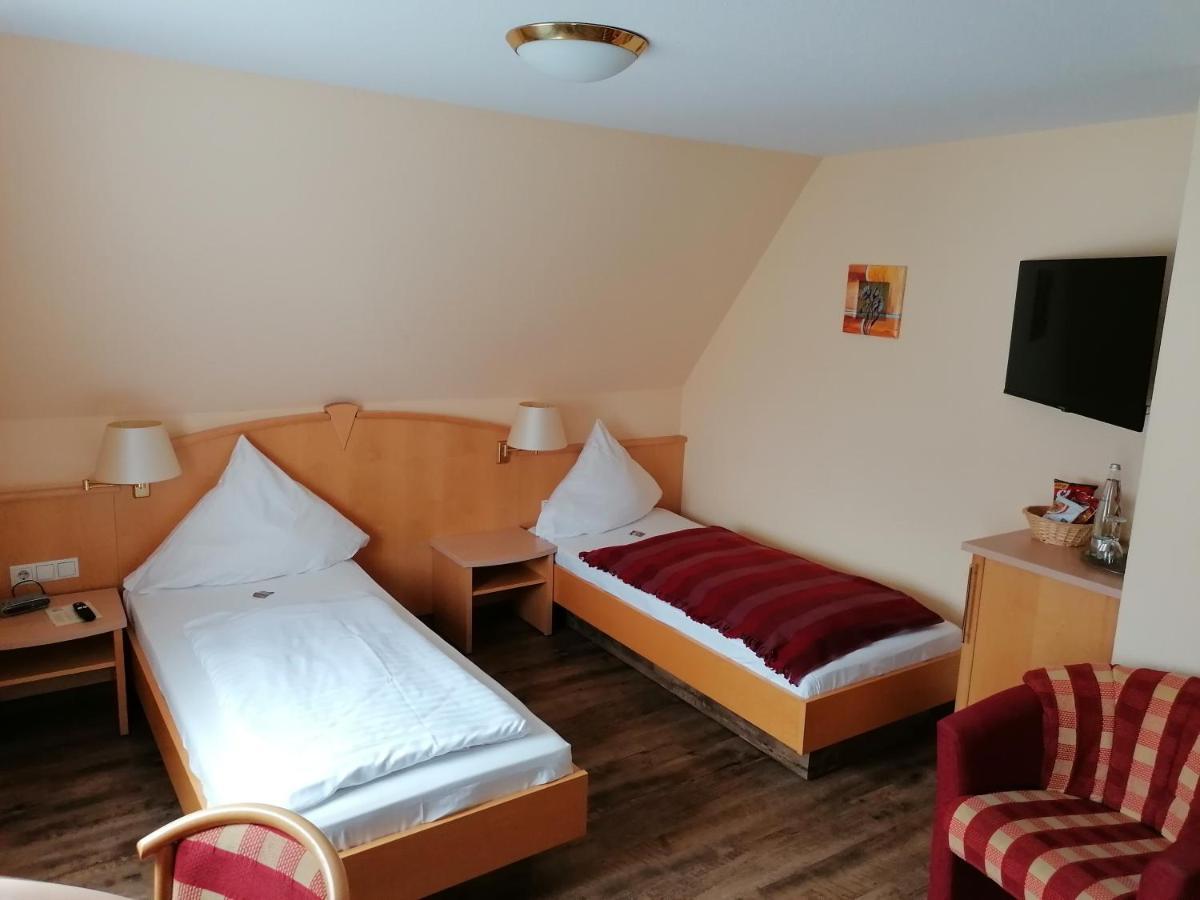 Landgasthof Niebler 아델스도프 외부 사진